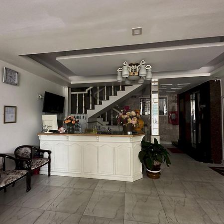 Khách Sạn LÊ VŨ Dalat Exterior foto