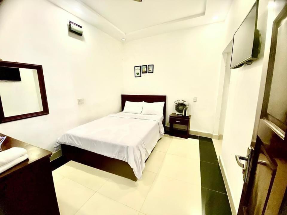 Khách Sạn LÊ VŨ Dalat Exterior foto