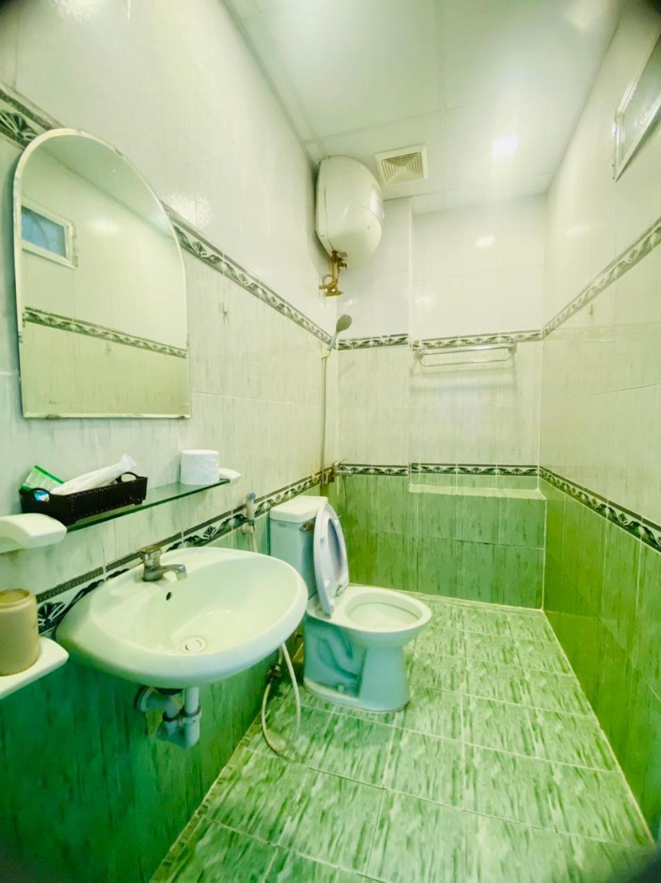 Khách Sạn LÊ VŨ Dalat Exterior foto
