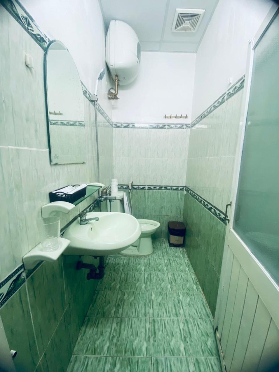 Khách Sạn LÊ VŨ Dalat Exterior foto